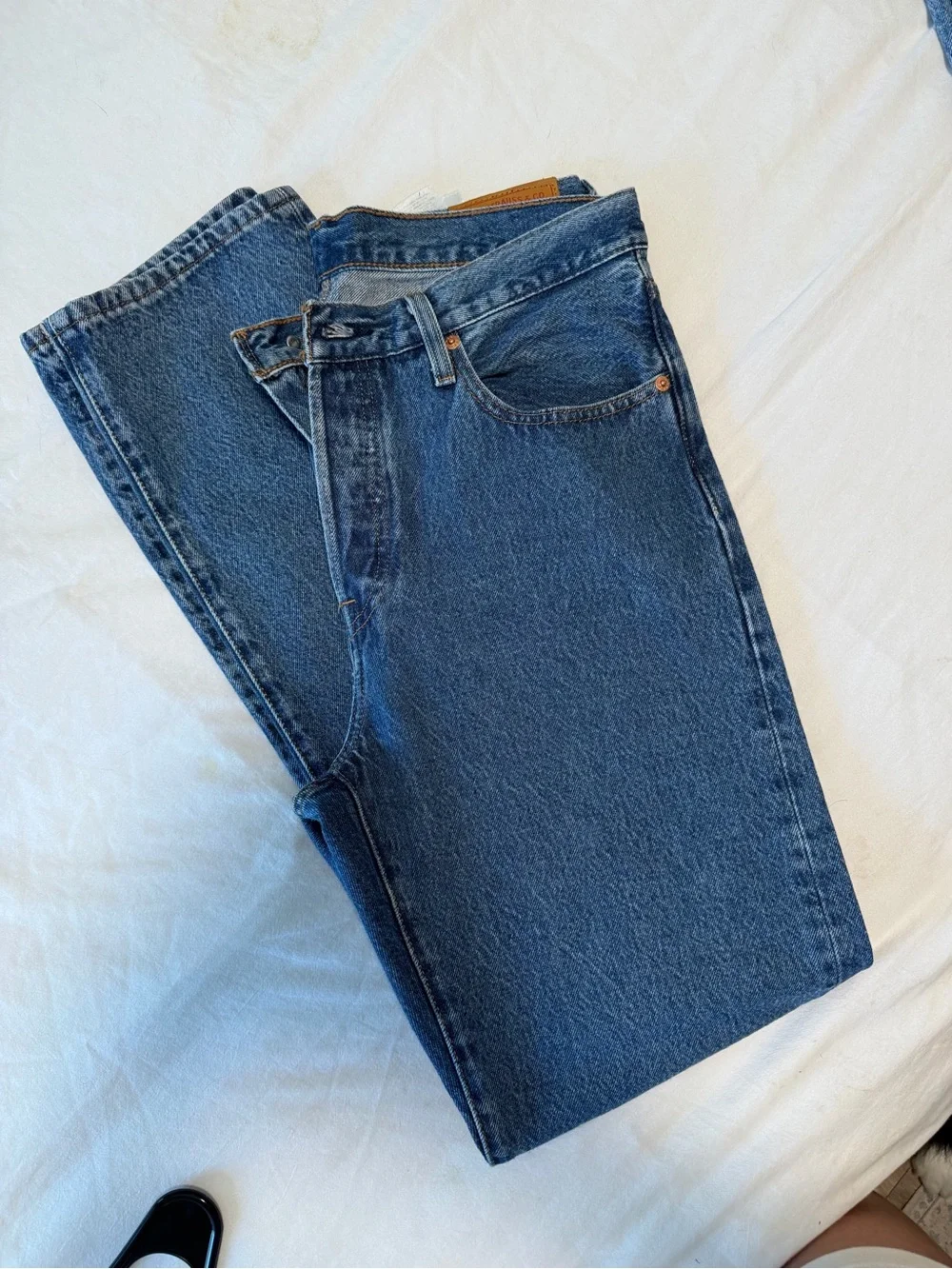 Levi's 501 Women's Straight Leg Jeans in Classic Blue Denim - Picture 1 of 4